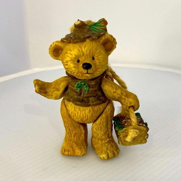 Hallmark 'Gift Bearers' 2004 6th In Series Teddy Bear Ornament Porcelain - Picture 1 of 13